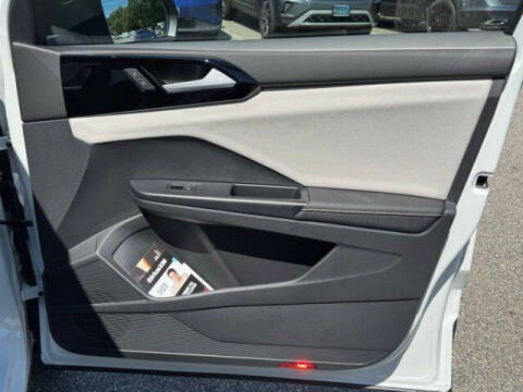 2025 Volkswagen Taos S 4Motion