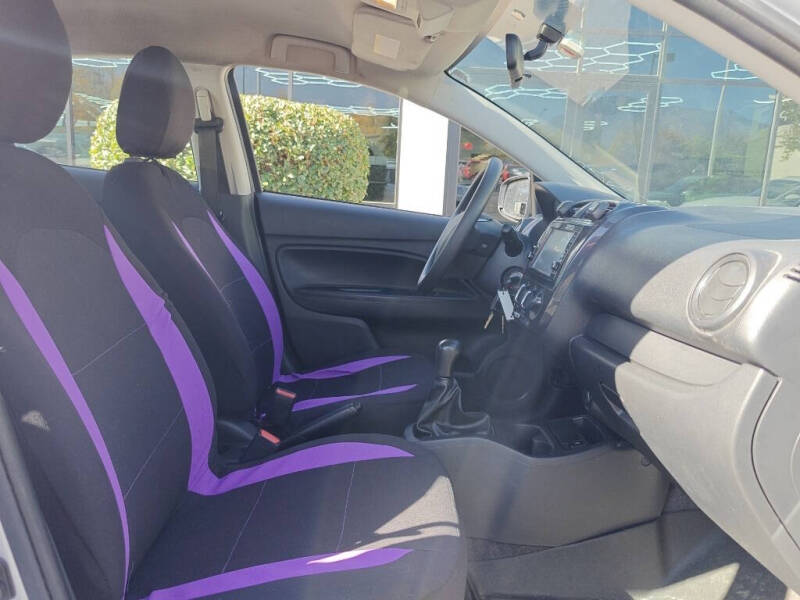 2018 Mitsubishi Mirage ES