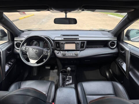 2016 Toyota RAV4 SE