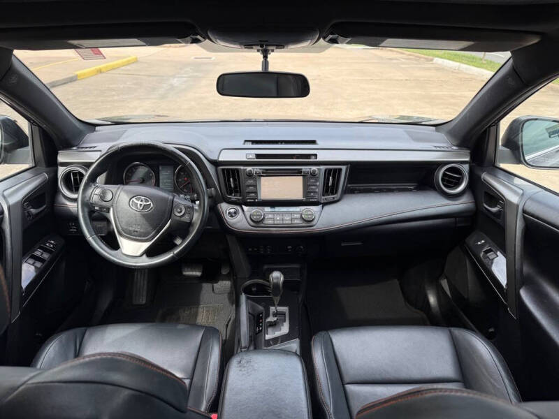 2016 Toyota RAV4 SE