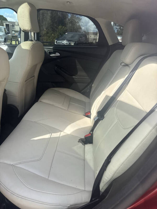 2017 Ford Focus Titanium