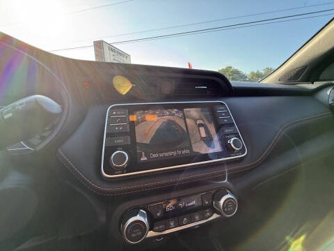 2019 Nissan Kicks SR