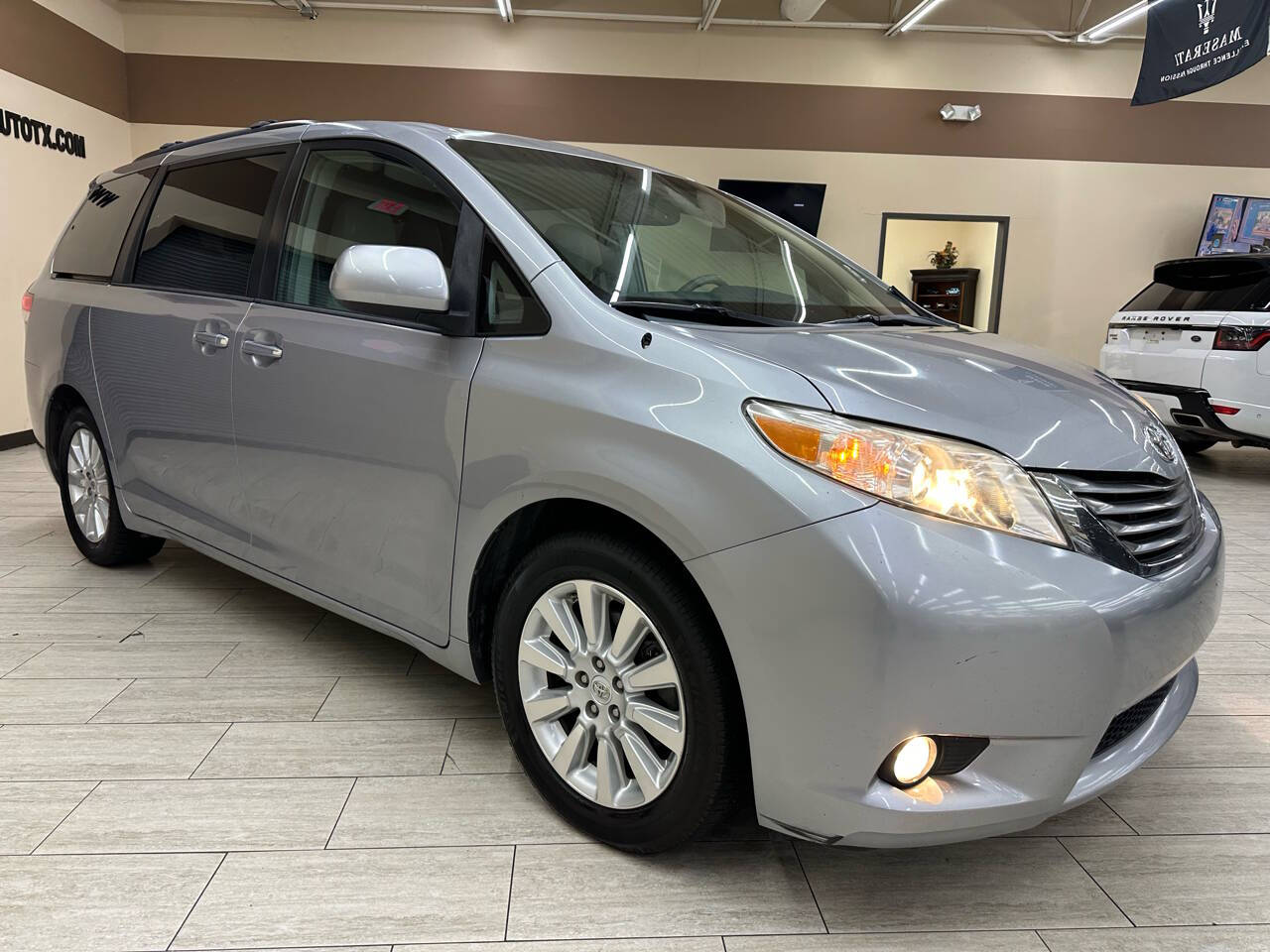 2012 Toyota Sienna for sale at DFW Auto & Services Inc in Fort Worth, TX