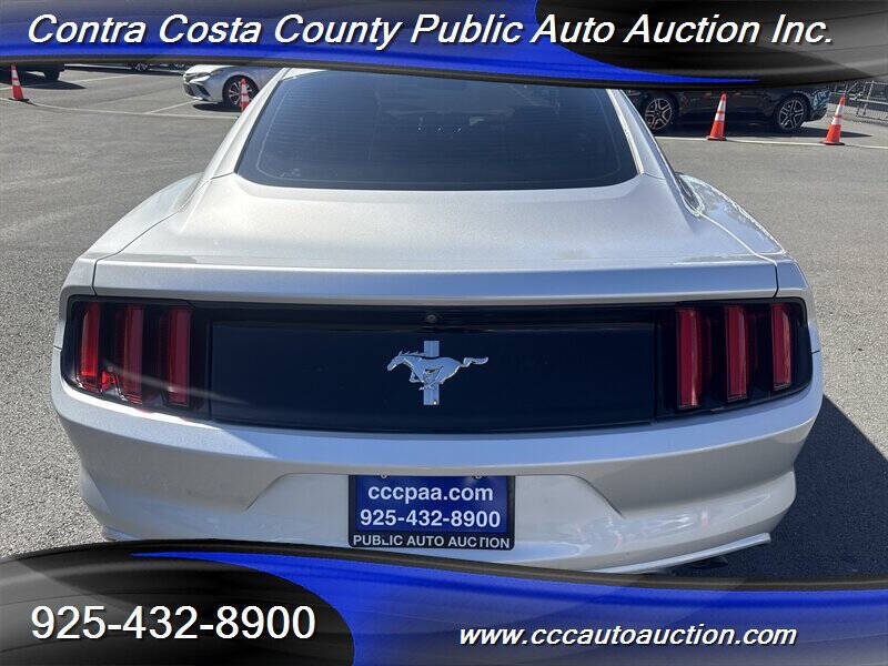 2016 Ford Mustang V6