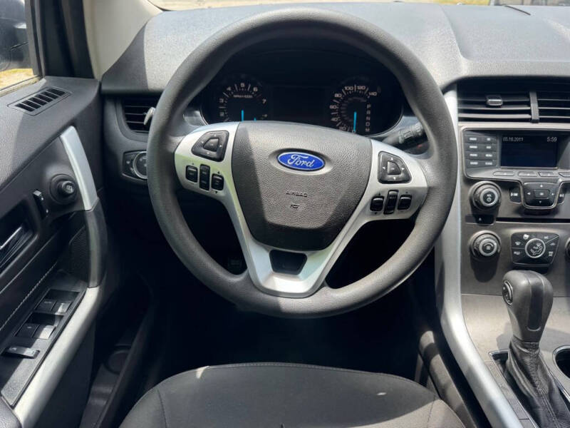 2012 Ford Edge SE