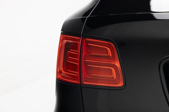 2018 Bentley Bentayga Black Edition