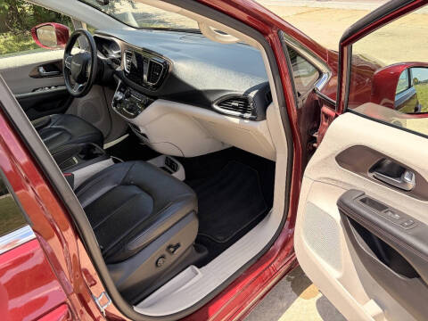 2019 Chrysler Pacifica Touring L Plus