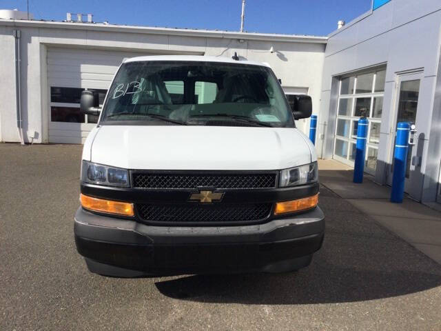 2025 Chevrolet Express 3500