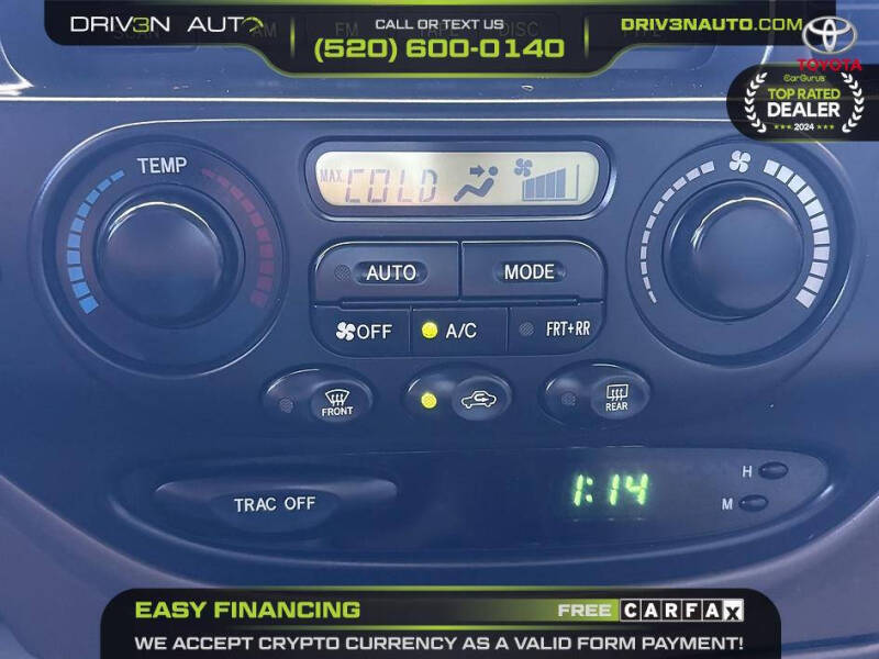 2004 Toyota Sequoia SR5