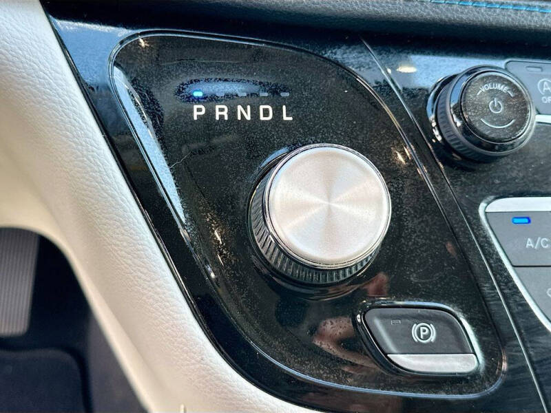 2021 Chrysler Pacifica Touring L