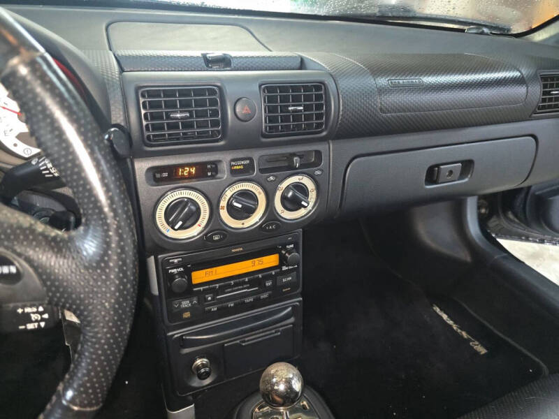 2003 Toyota MR2 Spyder