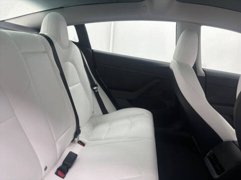 2023 Tesla Model 3 Performance