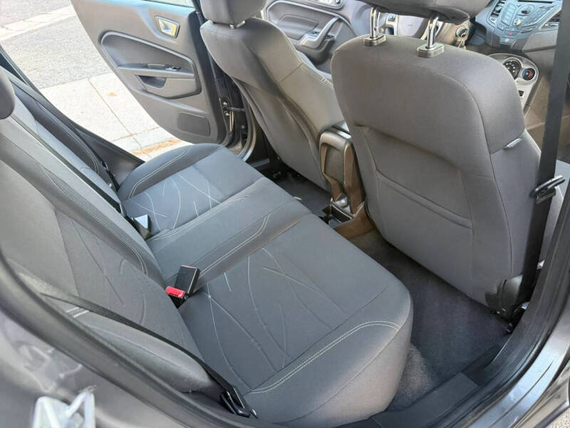 2014 Ford Fiesta SE