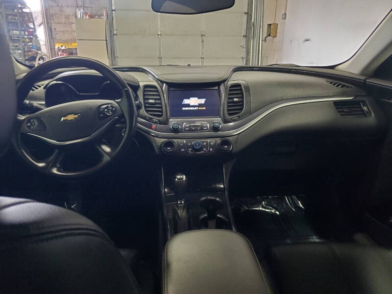 2017 Chevrolet Impala LT