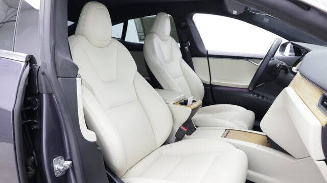 2020 Tesla Model S Performance