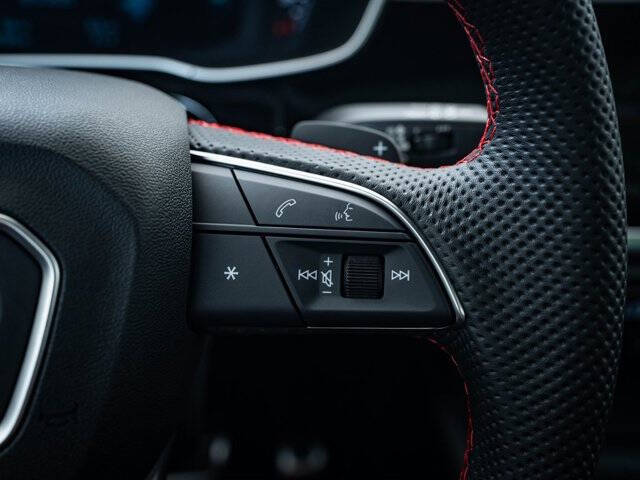 2025 Audi Q3 quattro S line Prem Plus 45 TFSI