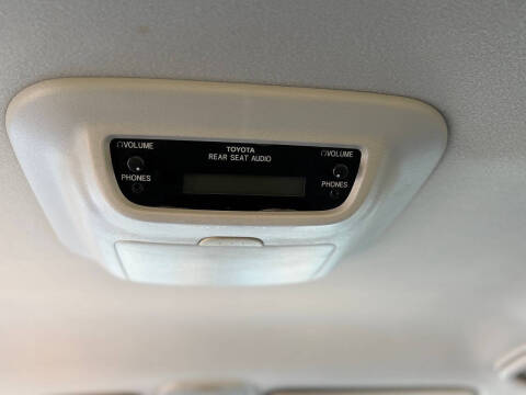 2005 Toyota Sienna LE 7 Passenger