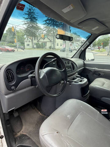 2002 Ford E-Series E-250