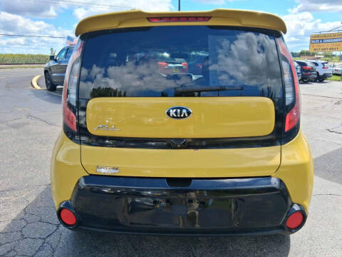 2016 Kia Soul +