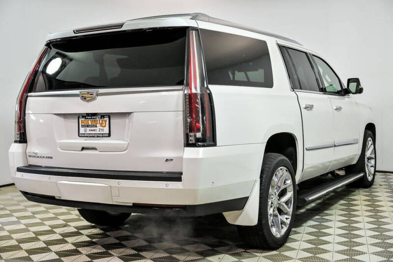 2017 Cadillac Escalade ESV Platinum