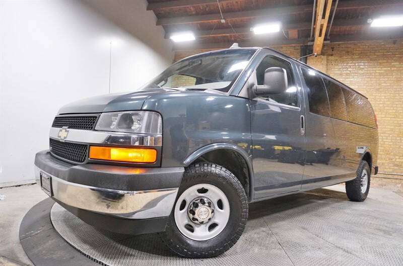 2017 Chevrolet Express LT 3500