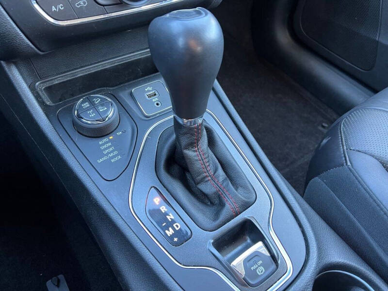 2019 Jeep Cherokee Trailhawk