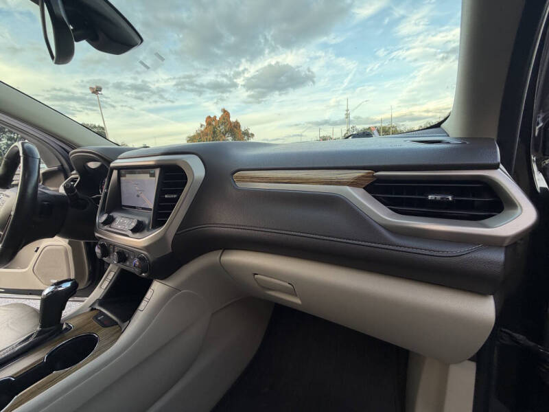 2017 GMC Acadia Denali