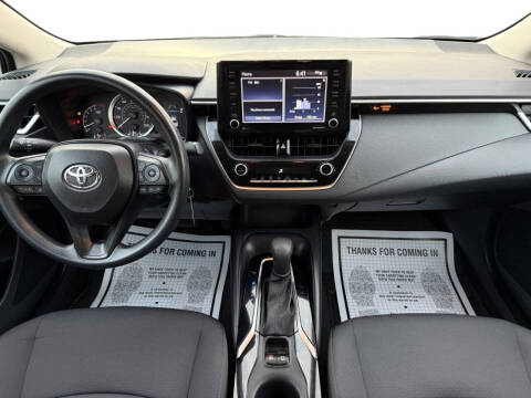 2022 Toyota Corolla LE