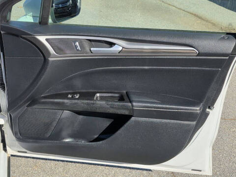 2018 Ford Fusion Hybrid SE