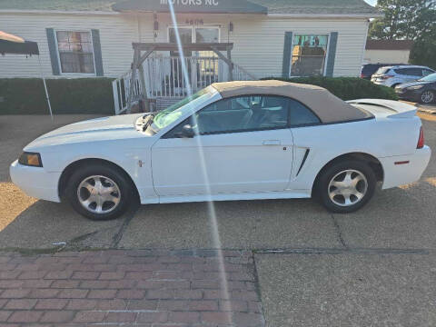 2000 Ford Mustang