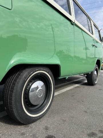 1973 Volkswagen Bus