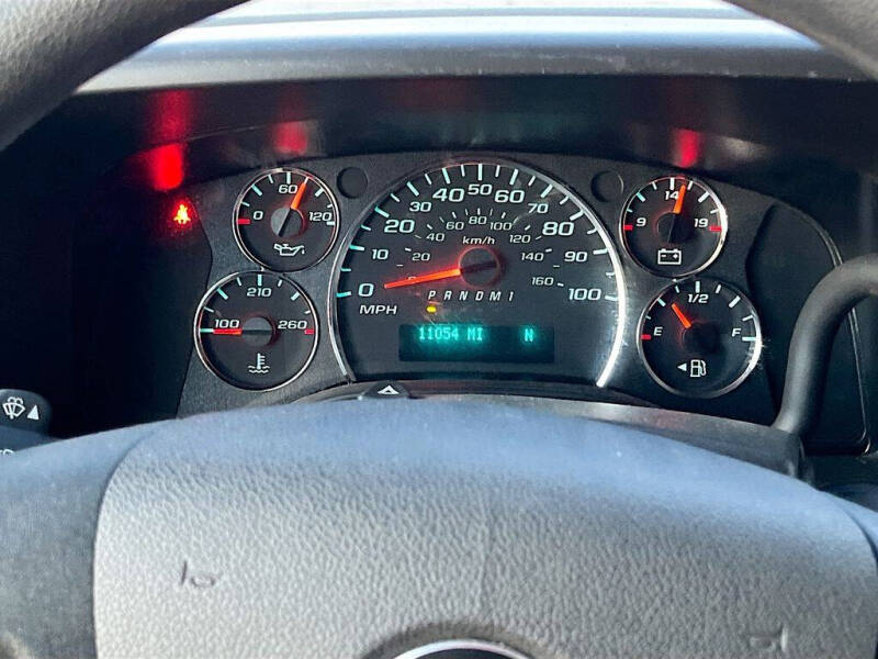 2025 Chevrolet Express 2500
