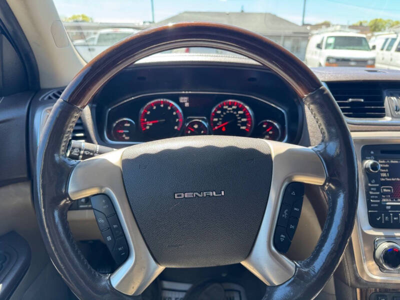 2016 GMC Acadia Denali