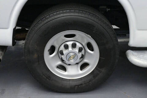 2024 Chevrolet Express 2500