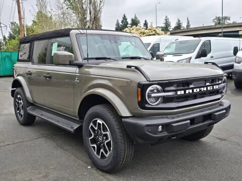 2026 Ford Bronco Outer Banks