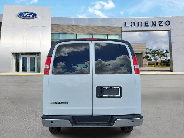 2023 Chevrolet Express LT 3500