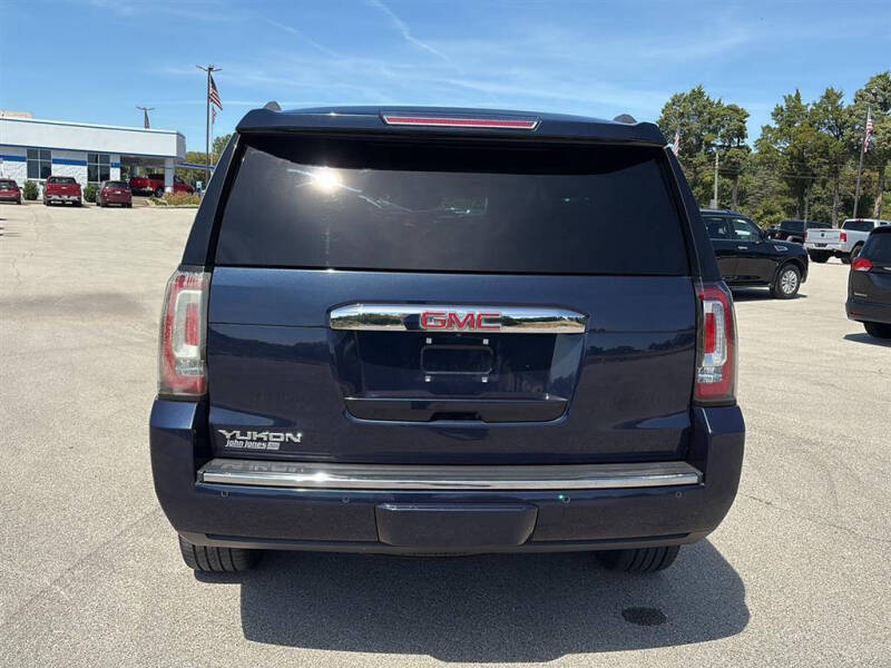 2017 GMC Yukon Denali