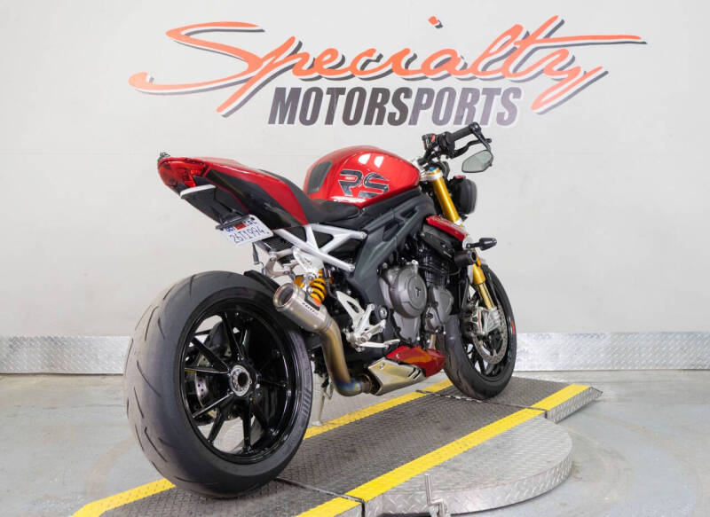 2024 Triumph Speed Triple 1200 RS