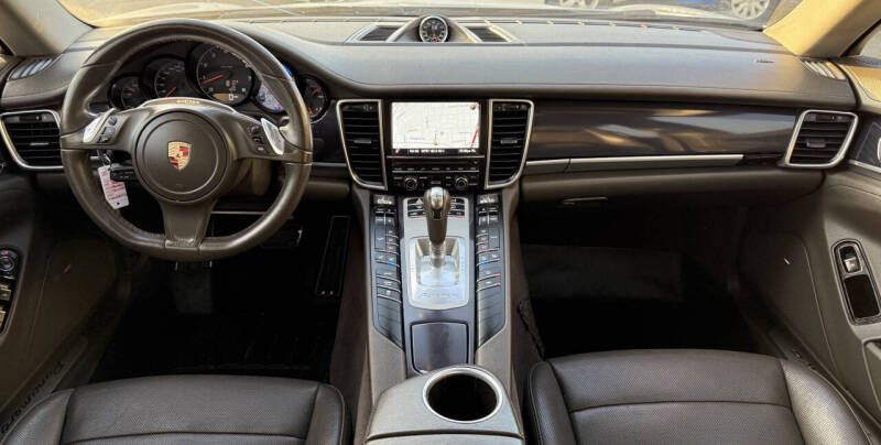 2014 Porsche Panamera 4