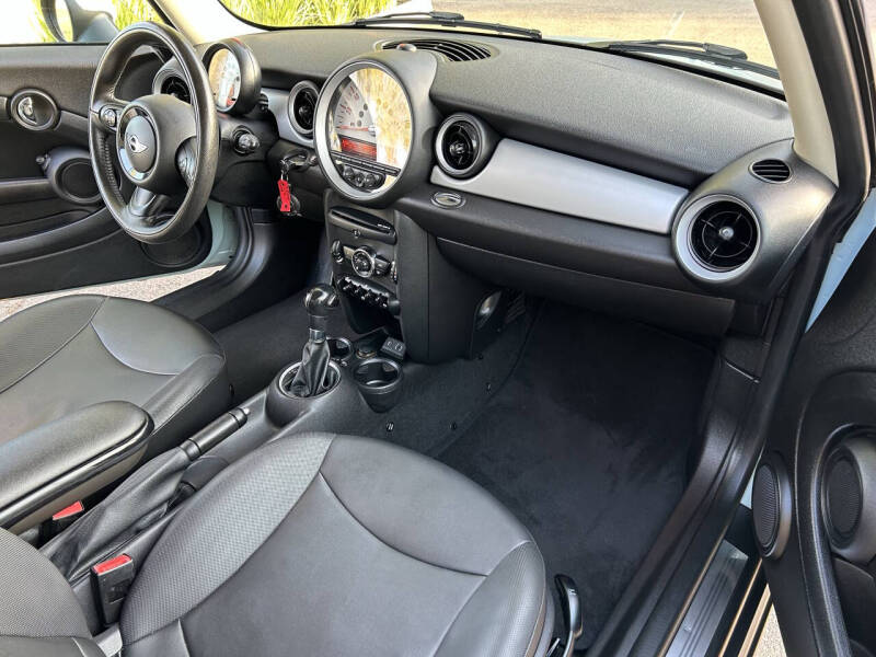 2013 MINI Hardtop Cooper