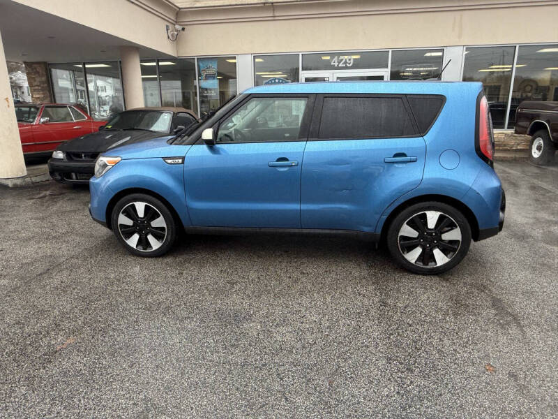 2016 Kia Soul +