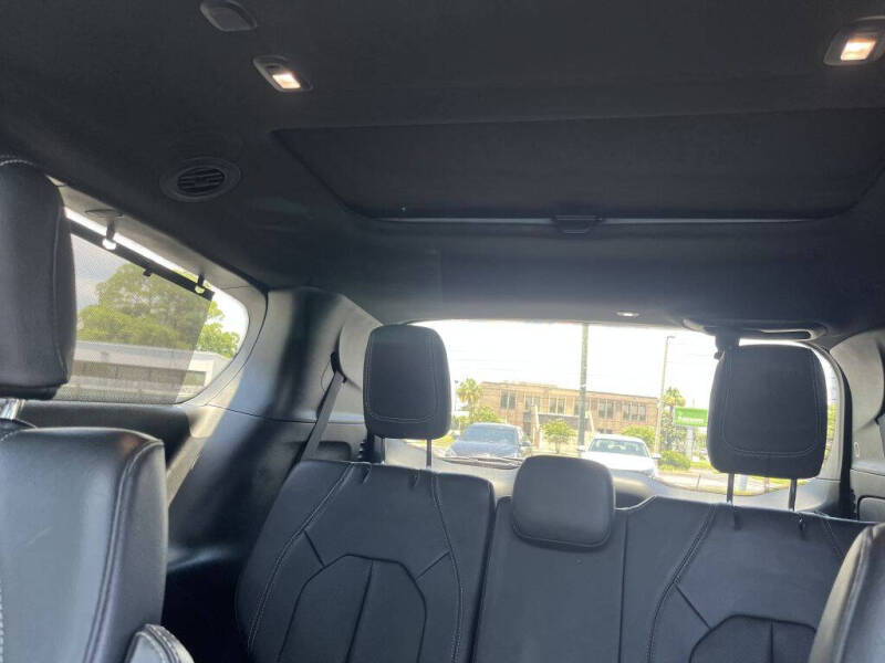 2018 Chrysler Pacifica Touring L Plus