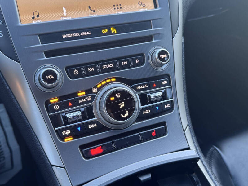 2017 Lincoln MKZ Premiere