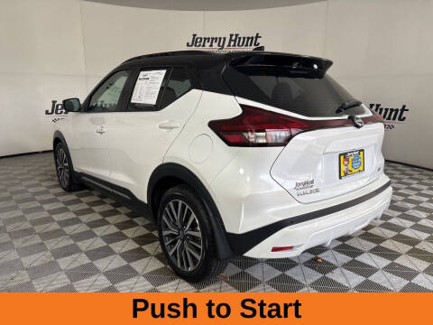 2023 Nissan Kicks SR