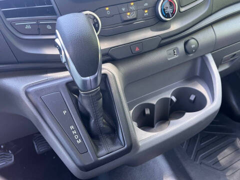 2025 Ford Transit