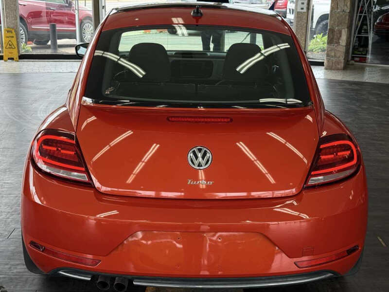 2018 Volkswagen Beetle 2.0T Coast