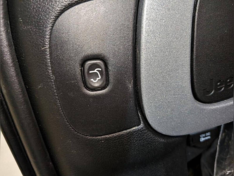 2017 Jeep Cherokee Overland