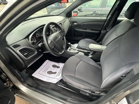 2012 Chrysler 200 LX