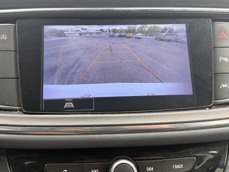 2023 Buick Enclave Essence
