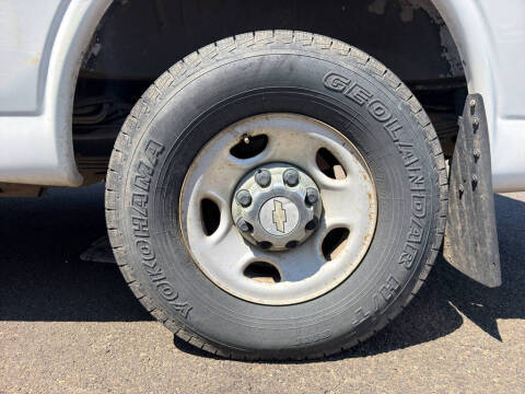 2009 Chevrolet Express LS 3500